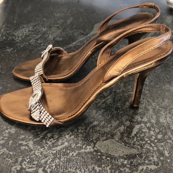 PELLE MODA women’s heels size 6, bronze color - Picture 2 of 4